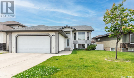 211 Beechdale Court, Saskatoon