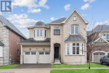 211 Magnolia Crescent, Oakville