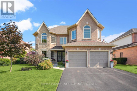 2127 Berwick Drive, Burlington Rose