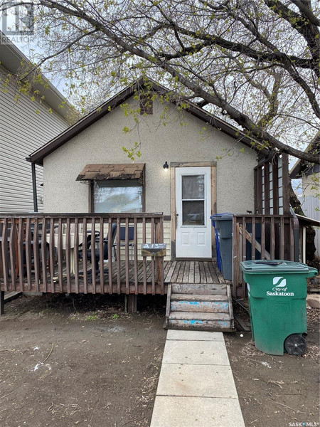 213 N Avenue N, Saskatoon