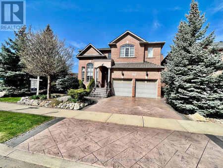 2139 Helmsley Avenue, Oakville West Oak Trails