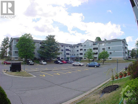 214 Viewmount Drive Unit 410, Ottawa