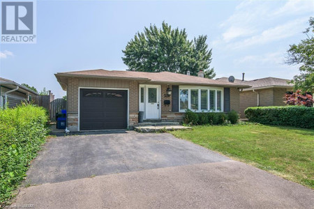 215 Hazelglen Drive, Kitchener