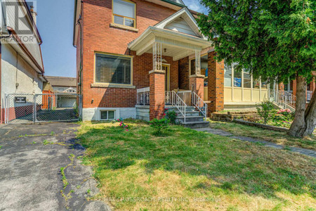 216 Livingstone Avenue, Toronto Briar Hill Belgravia