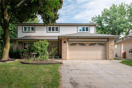 2187 Arrow Court, Burlington