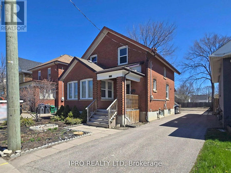 219 Queen Street W, Brampton