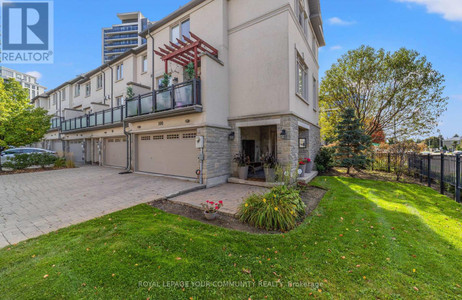 22 100 North Park Road, Vaughan Beverley Glen