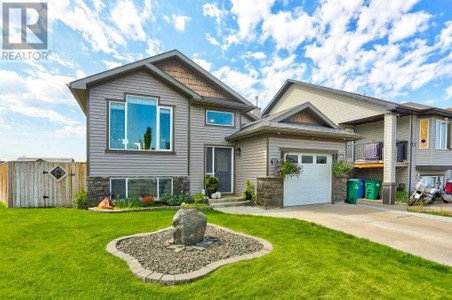 22 Dorothy Gentleman Crest N, Lethbridge