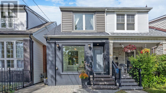 22 Fielding Avenue, Toronto Danforth