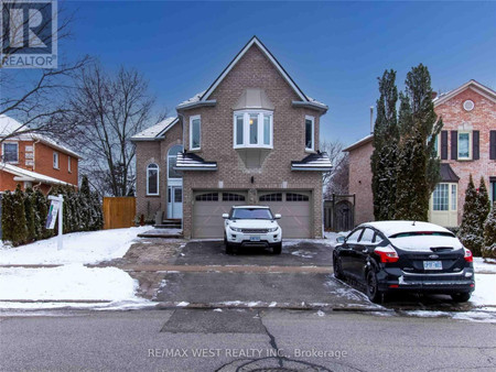 22 Grand Forest Dr, Barrie