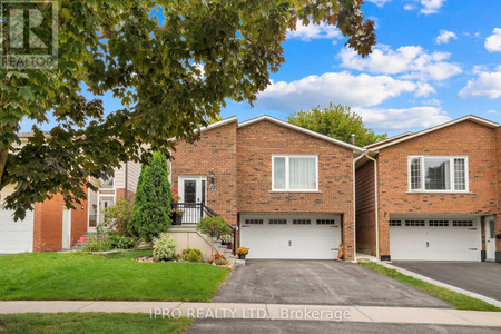 22 Hoover Drive, Markham Aileen Willowbrook