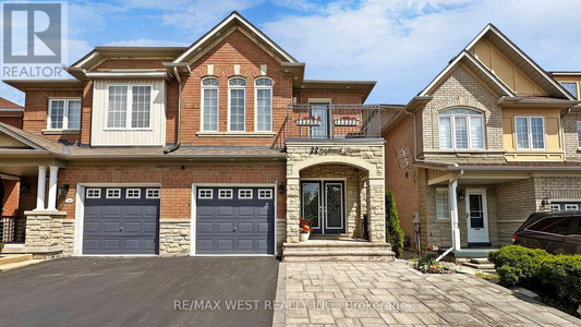 22 Idyllwood Avenue, Richmond Hill