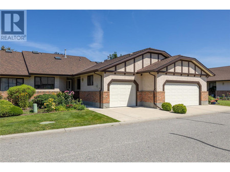 2200 Gordon Drive Unit 43, Kelowna