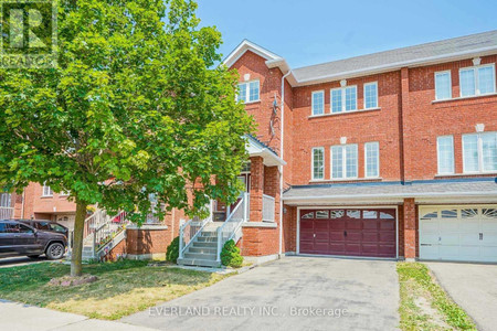 221 Knapton Drive, Newmarket