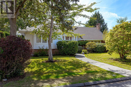 2227 Lincoln Rd, Oak Bay