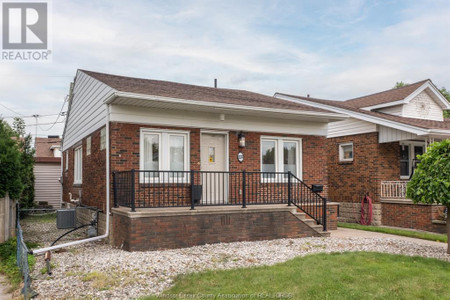 2232 Lillian, Windsor