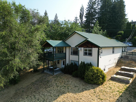 225 5th Avenue N, Creston