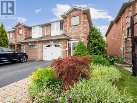 2252 Fairbairn Court, Oakville West Oak Trails