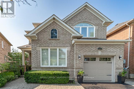 2270 Dunforest Crescent, Oakville West Oak Trails