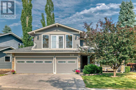 228 Parkvista Crescent Se, Calgary