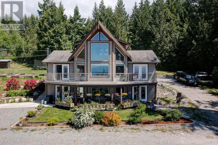 2284 Pixton Road, Roberts Creek