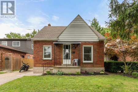 2286 Woodlawn Avenue, Windsor