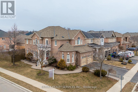 23 Brentcliff Drive, Brampton