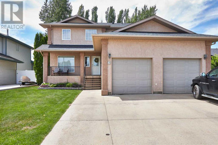 23 Sunrise Court Sw, Medicine Hat