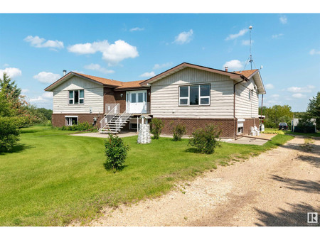 230 22450 Twp Rd 514, Rural Strathcona County