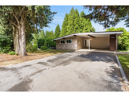 2309 11 Th Avenue, Castlegar