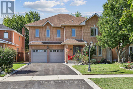 2326 Mowat Avenue, Oakville River Oaks