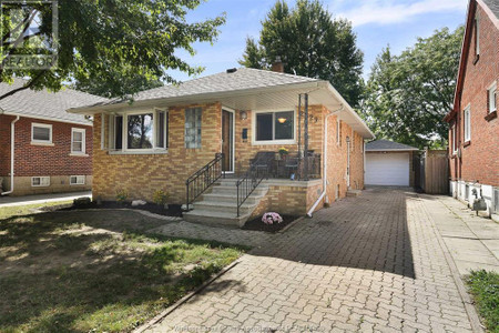 2329 Alexis Road, Windsor