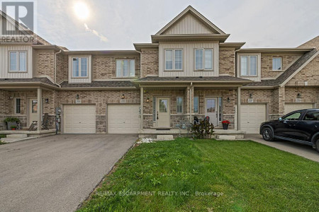 235 Tanglewood Drive, Hamilton