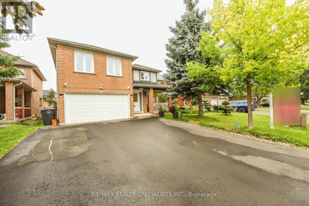 236 Fernforest Drive W, Brampton Sandringham Wellington