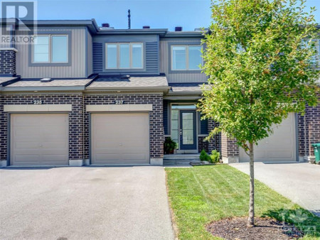 237 Bandelier Way, Stittsville