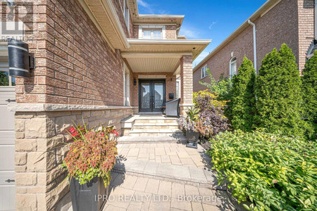 2377 Coronation Drive, Oakville Iroquois Ridge North