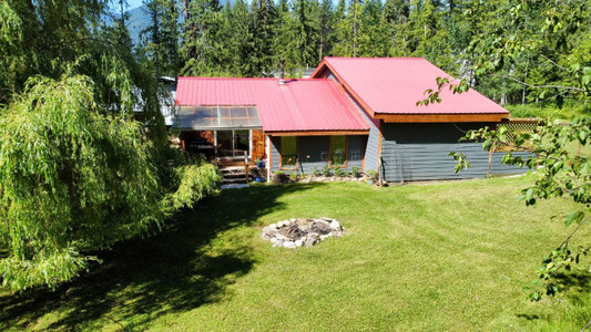 239 Zacks Road, Nakusp