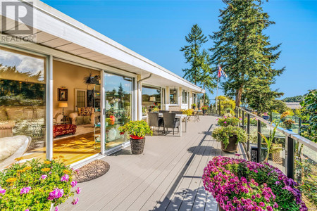 2395 Andover Rd, Nanoose Bay