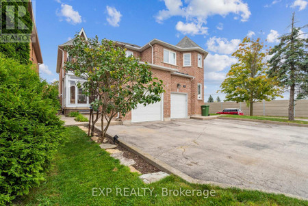 24 Carriage House Road, Caledon Bolton East