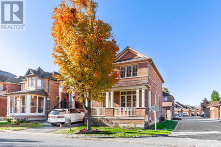 24 Crawford Street, Markham Berczy