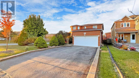 24 Justus Drive, Richmond Hill Devonsleigh