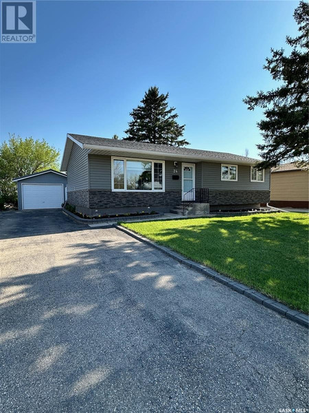 24 Mitchell Crescent, Weyburn