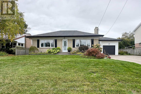 24 Montgomery Avenue, Whitby Brooklin