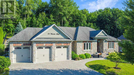 24 Wendat Trail, Springwater