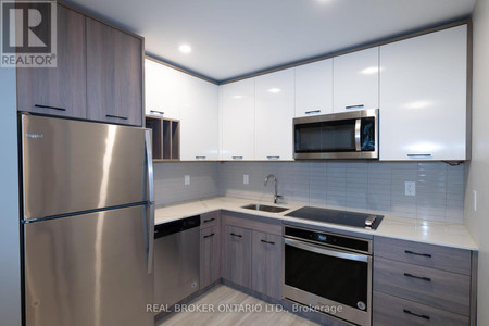 2405 20 George Street, Hamilton