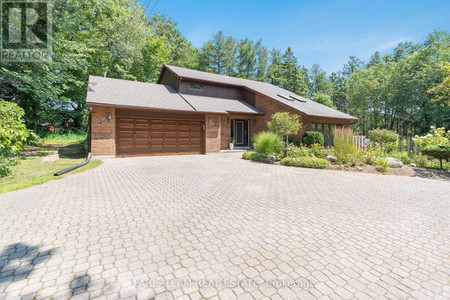 2405 Gill Road, Springwater