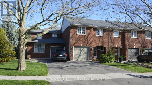 2462 Stefi Trail, Oakville