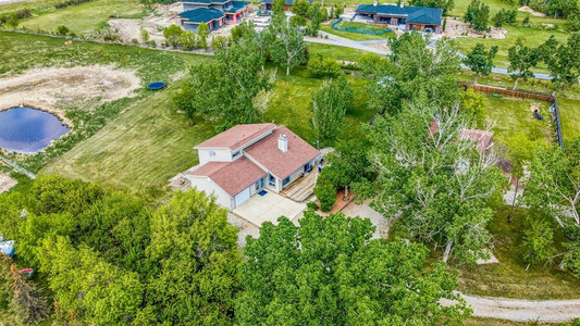 247 Shore Drive, Rural Rocky View County