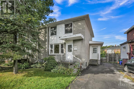 2496 Clementine Boulevard, Ottawa