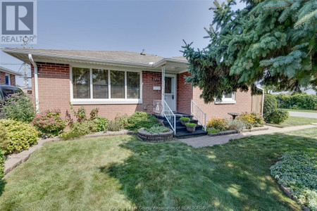 2496 Meldrum Road, Windsor